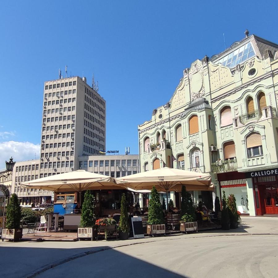 Menrat Apartamento Novi Sad Exterior foto